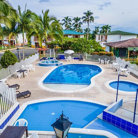 Hotel Campestre La Aldea Монтенегро Екстер'єр фото