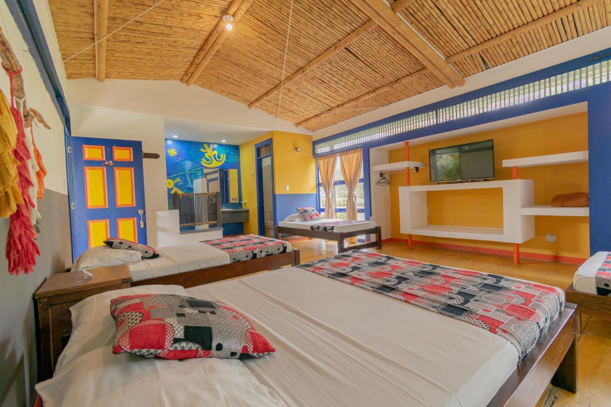 Hotel Campestre La Aldea Монтенегро Екстер'єр фото