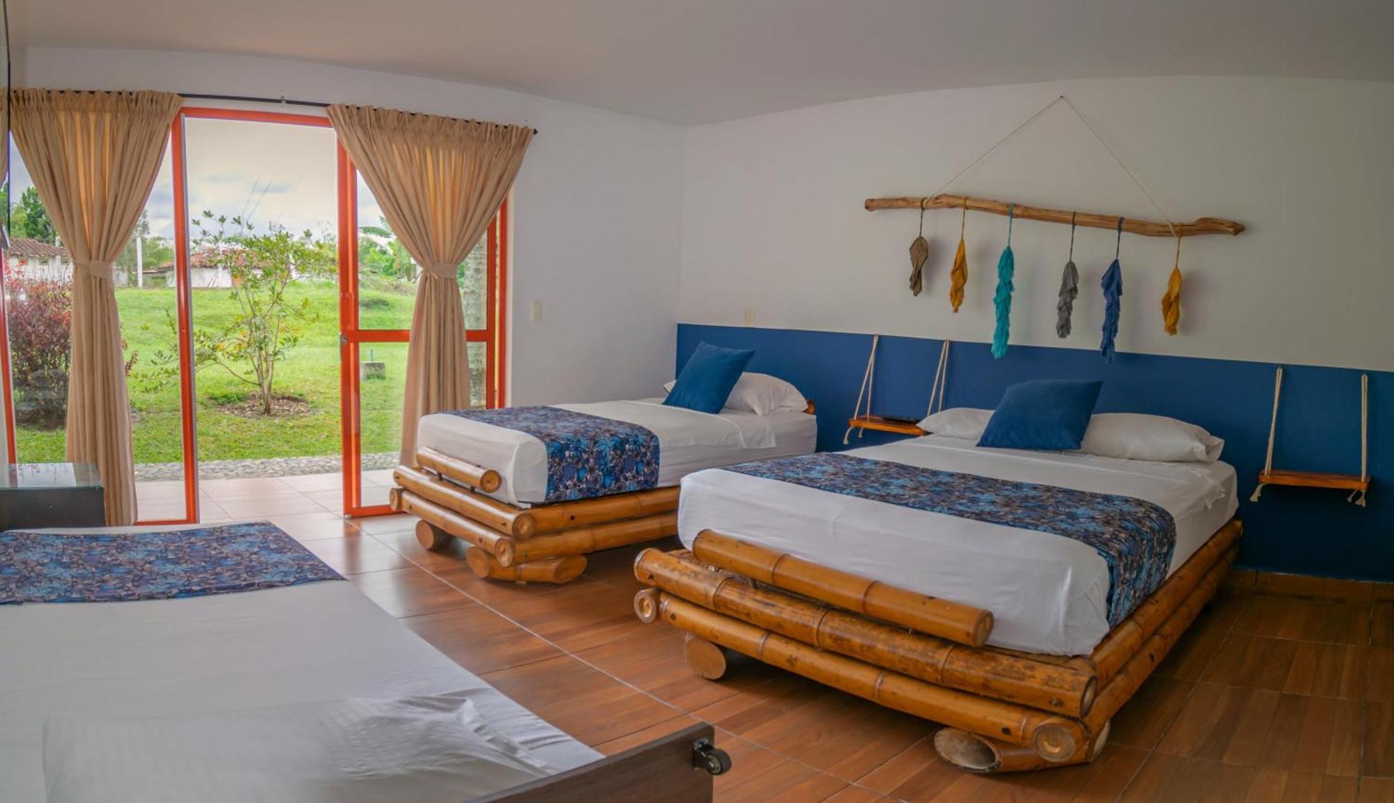 Hotel Campestre La Aldea Монтенегро Екстер'єр фото
