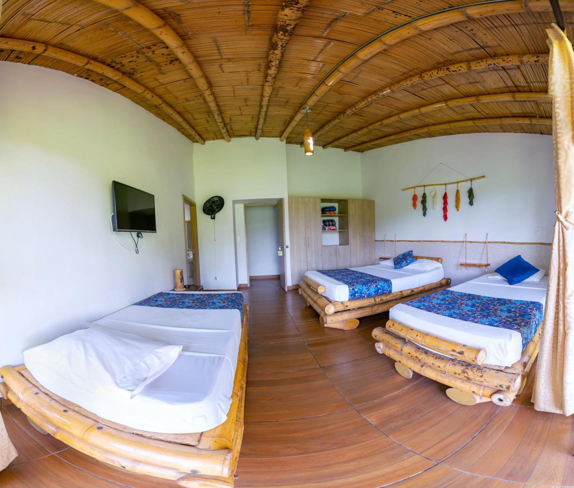 Hotel Campestre La Aldea Монтенегро Екстер'єр фото