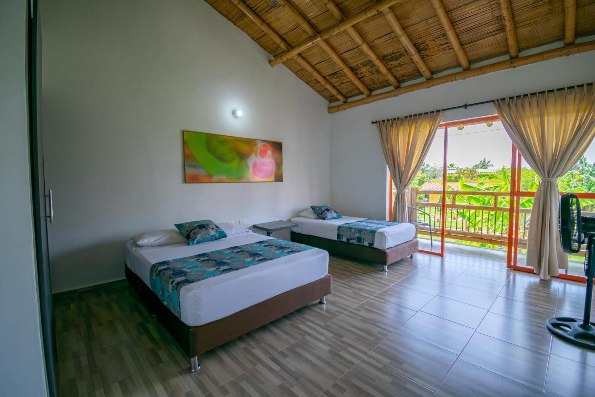 Hotel Campestre La Aldea Монтенегро Екстер'єр фото