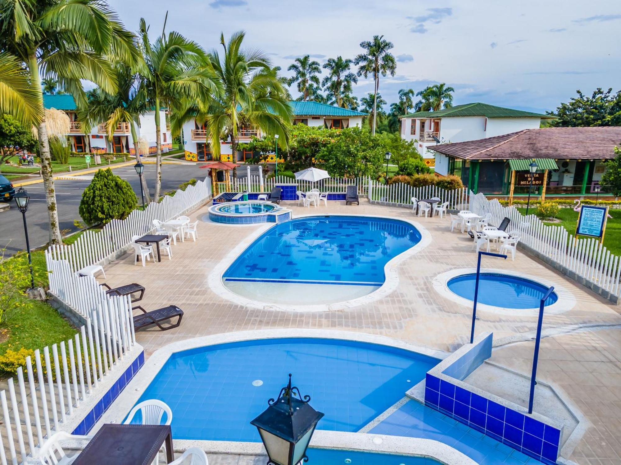 Hotel Campestre La Aldea Монтенегро Екстер'єр фото